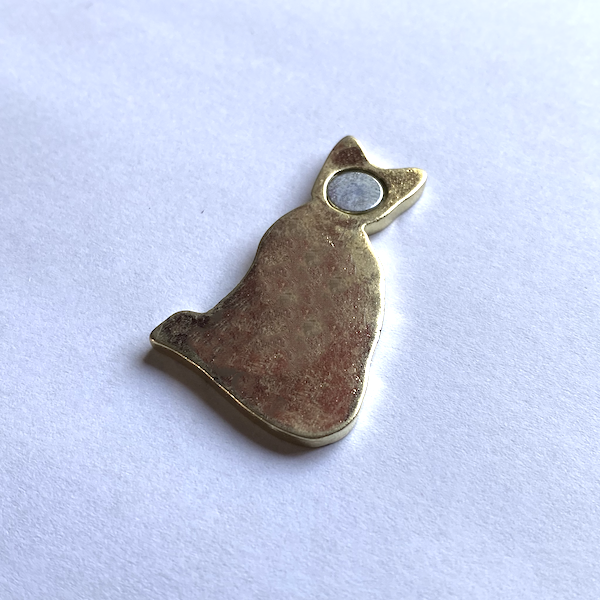 Imán metálico Gatito Calavera